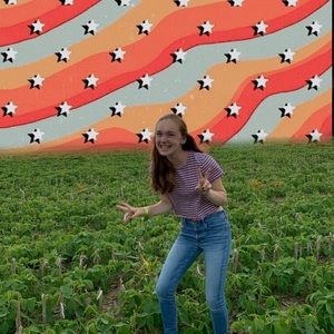 Meet your Posher, Mallory